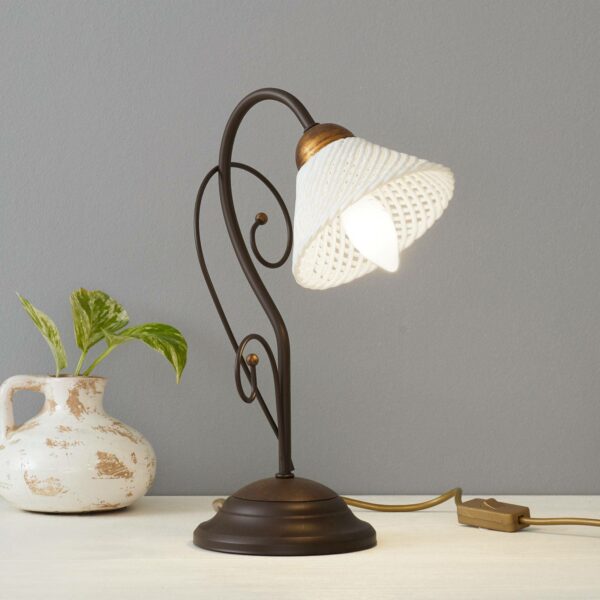 Elegant bordslampa RETINA